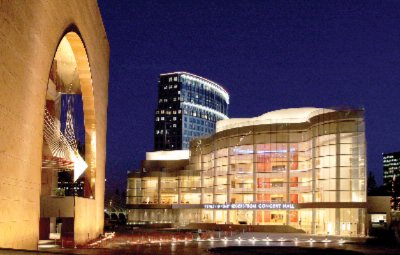 Hilton Costa Mesa - Located Less Than One Mile From Orange County Performing Arts Featuring Broadway Hits