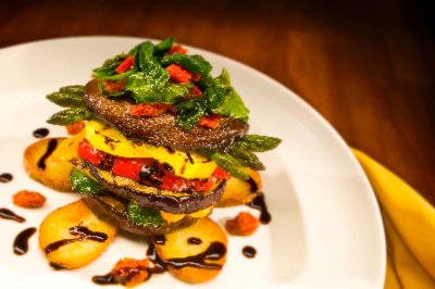 Hilton Costa Mesa - Our Dining Menu Features Healthy And Vegetarian Options Inspired Right From Our Very Own Organic And Herb Garden