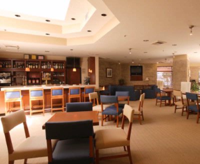 Four Points by Sheraton Ventura - Lounge & Bar