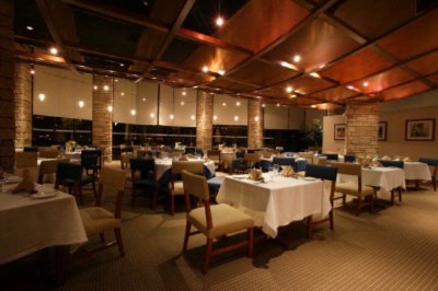 Four Points by Sheraton Ventura - Alexander's Restaurant At Night