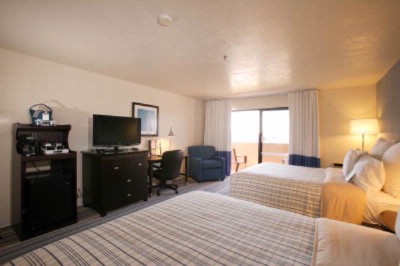 Four Points by Sheraton Ventura - Guest Room With 2 Queen Size Beds