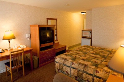 Room With One King Bed