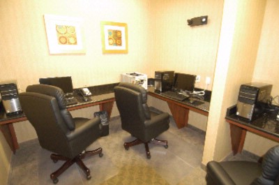 La Quinta Inn & Suites - La Quinta Tampa North Business Center