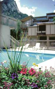 Wildernest Lodging - 