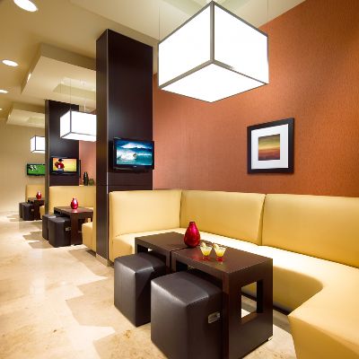 Courtyard Mission Valley - Lobby Booth With Personal Viewing