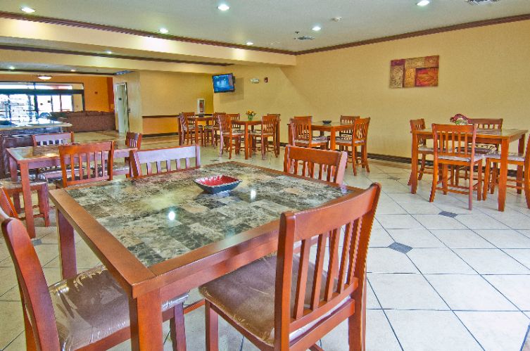 Quality Suites Bush / Iah Airport West - 