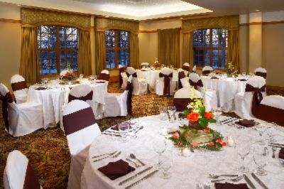 Eagle Ridge Resort & Spa - Banquets At Eagle Ridge Are Not Only Beautiful But The Cuisine Is Award Winning.