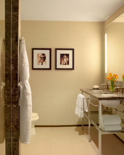 Moonrise Hotel - Spectacular Bathroom W/ Aveda Products