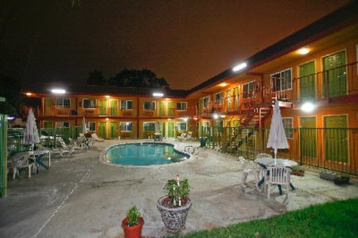 Economy Inn - 