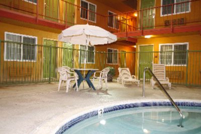 Economy Inn - 