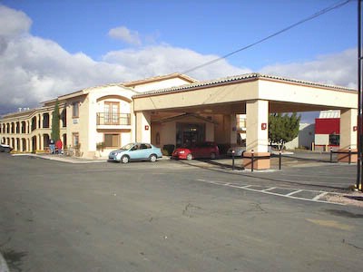 Silver Queen Motel - 