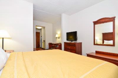 Comfort Suites - Double Bed Room