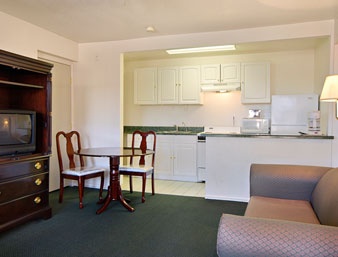 Howard Johnson El Centro - Suite Kitchenette