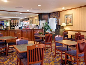 Baymont Inn & Suites - Breakfast Area