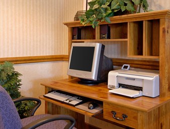 Baymont Inn & Suites - Business Center