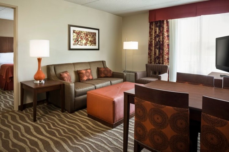 Holiday Inn Hotel & Suites - 