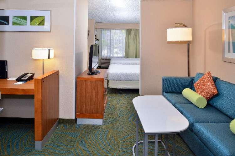 Springhill Suites Arcadia - Outdoor Heated Pool
