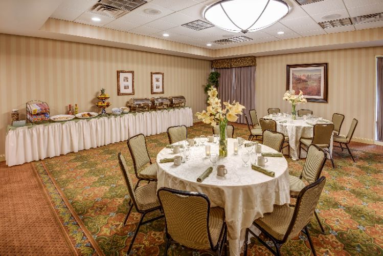 Hilton Garden Inn of Lakewood - Indoor Pool