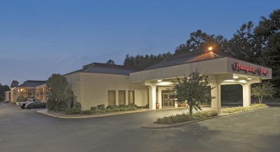 Image of Hampton Inn Airport