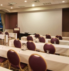 La Quinta Inn & Suites - 