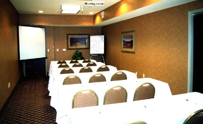 Holiday Inn Express - 