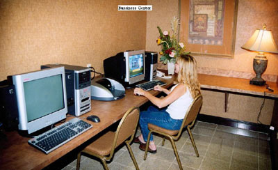 Holiday Inn Express - 