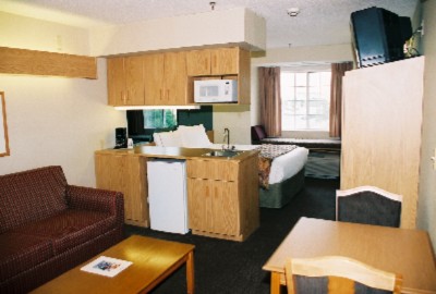 Microtel Inn & Suites El Paso Intl. Airport - Spacious Full Suite With One Queen Bed Sofa Sleeper Wet Bar Coffee Maker Microwave And Mini Fridge