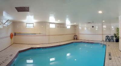 Quality Inn Downtown Victoria - Pool