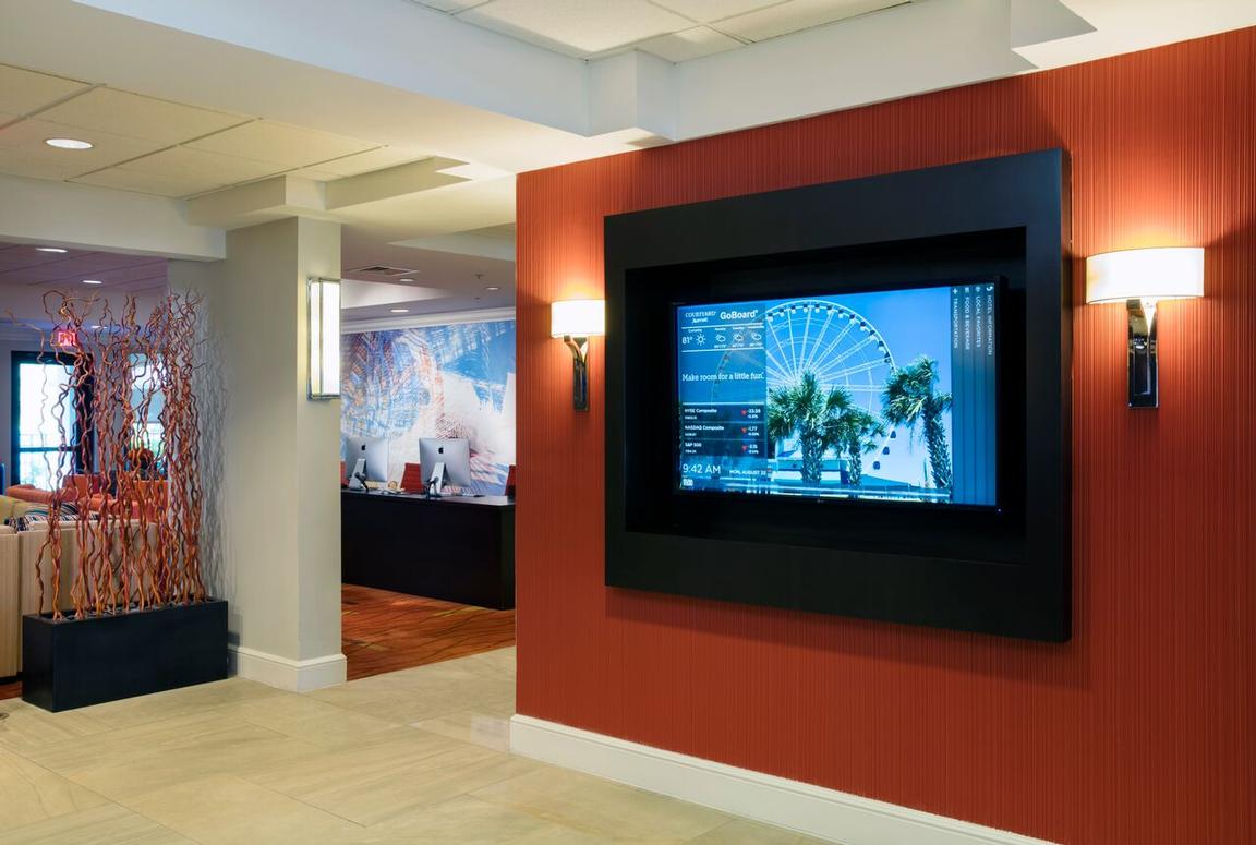 Courtyard Marriott Barefoot Landing - 