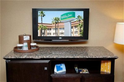 Holiday Inn La Mesa Sdsu / Cox Arena - 