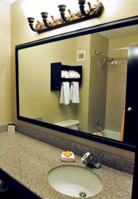 La Quinta Inn Lbj Central - 
