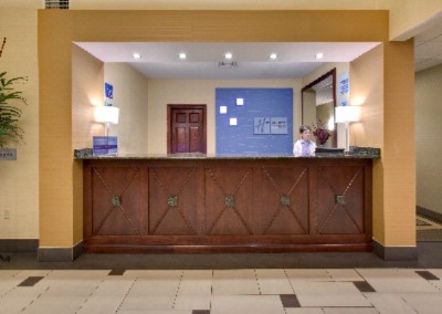 Holiday Inn Express Hotel & Suites - Meeting Room