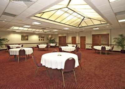 Large Space For Receptions Parties Anniversaries And Business Meetings