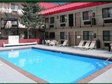 Guesthouse International Inns & Suites - 