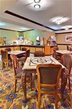 Holiday Inn Express Flint / Campus Area - Lobby