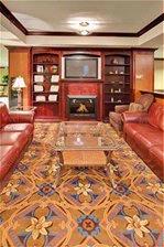 Holiday Inn Express Flint / Campus Area - Coffee And Cinnamon Roll