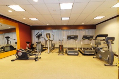Crowne Plaza Long Island - 24 Hour Fitness Center With Key Card Access