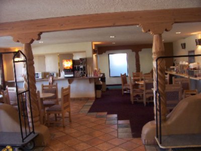 Econo Lodge - 
