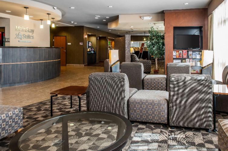 Spacious Lobby