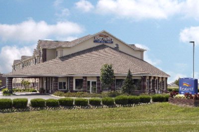 Baymont Inn & Suites Rickenbacker - 