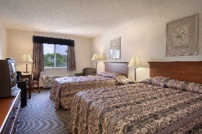 Baymont Inn & Suites Rickenbacker - 