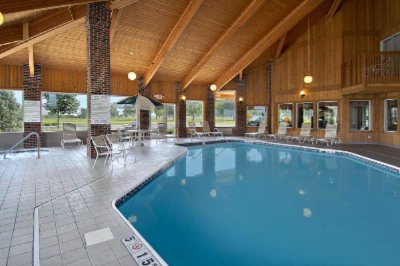 Baymont Inn & Suites Rickenbacker - 