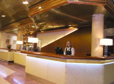 Holiday Inn Helsinki Vantaa Airport - Reception