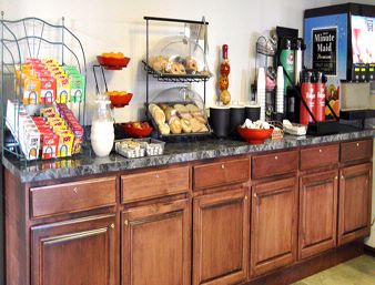 Ramada Vallejo - Breakfast Area