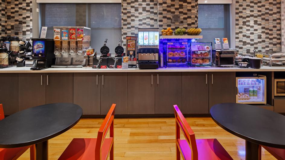 Best Western Hospitality House - 