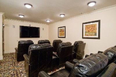 Staybridge Suites Palmdale - Theater Room