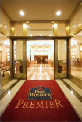 Best Western Premier Hotel Majestic Plaza - 