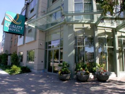 Image of Quality Hotel Vancouver Airport (south)