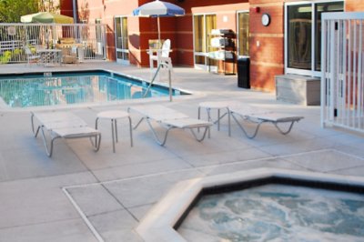 Fairfield Inn & Suites Baltimore White Marsh - Outdoor Pool