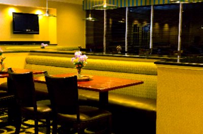 La Quinta Inn & Suites - 